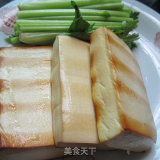 米虾豆腐的做法步骤：1