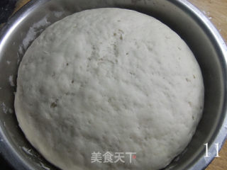 酱肉丁包子的做法步骤：11
