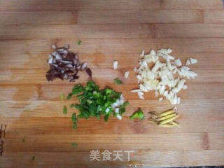 香菇油菜的做法步骤：4