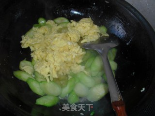 丝瓜炒蛋的做法步骤：6