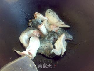 酱烧三文鱼头的做法步骤：4