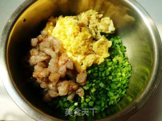 韭菜虾仁盒子的做法步骤：3