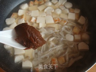 平菇豆腐味噌汤的做法步骤：7