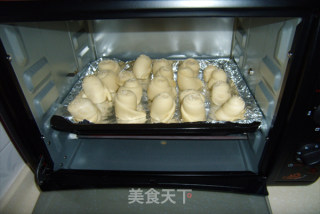 蜂蜜小馒头的做法步骤：9