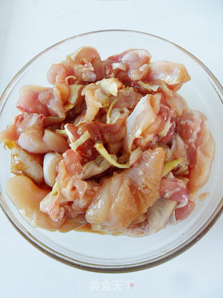 【麻辣鸡腿豆腐】的做法步骤：5