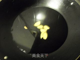 金格勒酱排骨焖苦瓜的做法步骤：2