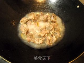 金格勒酱排骨焖苦瓜的做法步骤：12