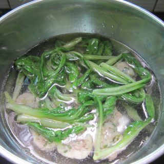 蔬菜丸子汤的做法步骤：4