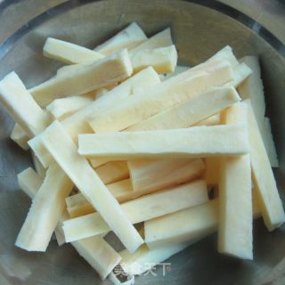 蜜糖薯条的做法步骤：2
