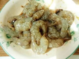 芹菜虾仁的做法步骤：4
