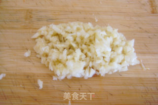 蟹味菇扒菜心的做法步骤：5