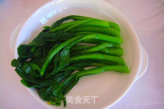蟹味菇扒菜心的做法步骤：7