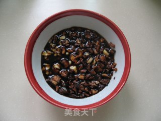 金银蒜鲜虾煲饭的做法步骤：5