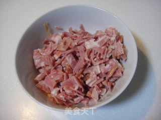 培根土豆浓汤（必胜客菜谱）的做法步骤：1