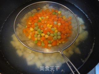 培根土豆浓汤（必胜客菜谱）的做法步骤：3