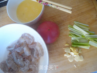 非常美味的一道菜——【番茄炒虾仁】的做法步骤：4
