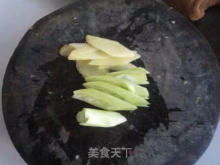 清蒸平鱼的做法步骤：4
