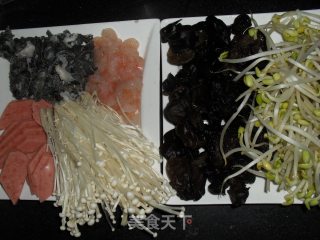 毛血旺的做法步骤：1