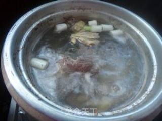 牛肉米粉的做法步骤：2