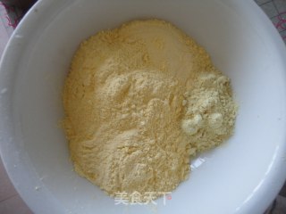 玉米面酸菜团子的做法步骤：1