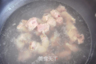 香浓麻辣--竹笋海带炖排骨的做法步骤：6
