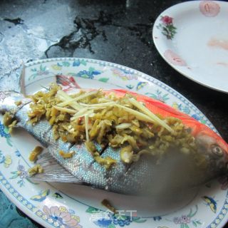 酸菜蒸鱼的做法步骤：5