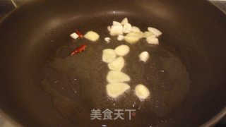 黄花菜烧丝瓜的做法步骤：3