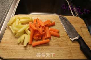 德国烤猪肘的做法步骤：6