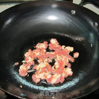 红萝卜炒肉的做法步骤：2