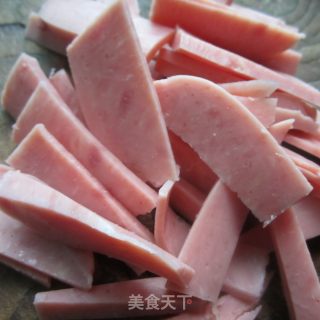 火腿烧豆角的做法步骤：2