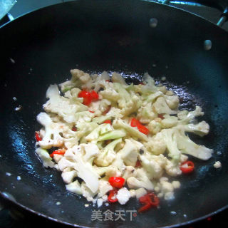 素炒菜花的做法步骤：5