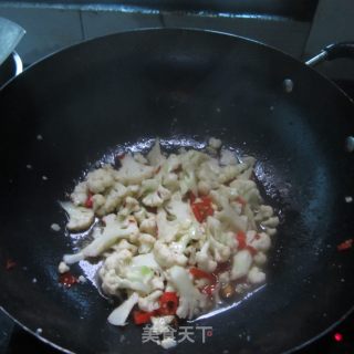 素炒菜花的做法步骤：6