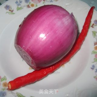 洋葱炒豆角的做法步骤：1