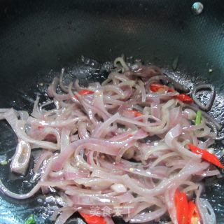 洋葱炒豆角的做法步骤：9