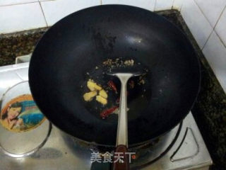 千张卷油条炒韭菜的做法步骤：3