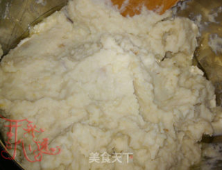 莲蓉蛋黄月饼的做法步骤：3