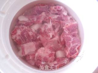 清炖排骨汤的做法步骤：4