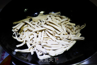 千张炒红椒的做法步骤：7