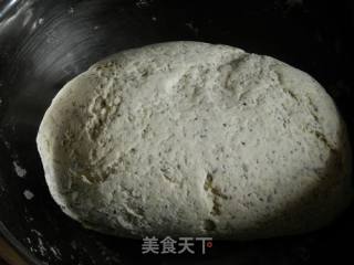 豆渣芝麻花卷的做法步骤：2
