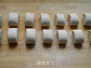 豆渣芝麻花卷的做法步骤：10