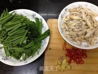 韭菜炒蛏子的做法步骤：3