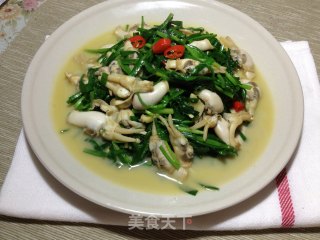 韭菜炒蛏子的做法步骤：8