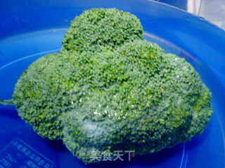 西兰花炒肉丝的做法步骤：3