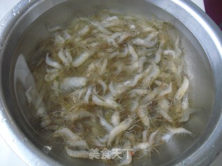 韭菜炒河虾的做法