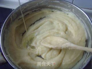 蛋黄莲蓉月饼的做法步骤：9
