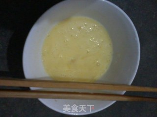 营养鸡蛋小米粥的做法步骤：3