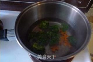 香煎三文鱼 + 芝士意面（10分钟健康套餐）的做法步骤：10