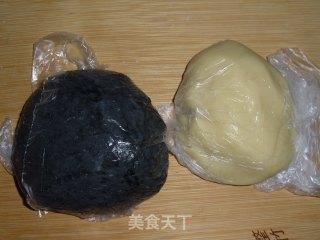 竹炭蛋黄酥的做法步骤：3