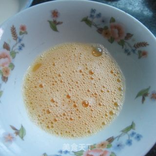 油条鸡蛋卷的做法步骤：2