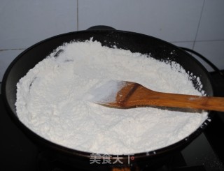酥皮五仁月饼的做法步骤：3